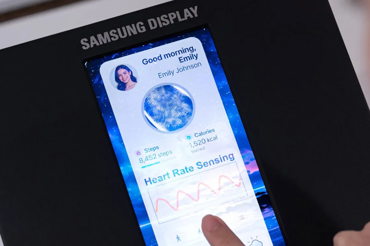 Samsung Pamer Layar Canggih Bisa Ukur Detak Jantung dan Tekanan Darah